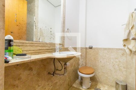 Casa à venda com 180m², 3 quartos e 1 vaga Casa à venda com 180m², 3 quartos e 1 vagaBanheiro