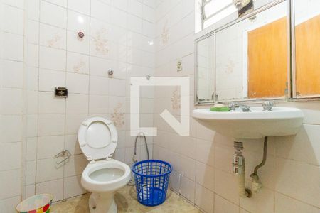 Casa à venda com 180m², 3 quartos e 1 vaga Casa à venda com 180m², 3 quartos e 1 vagaBanheiro da Suíte