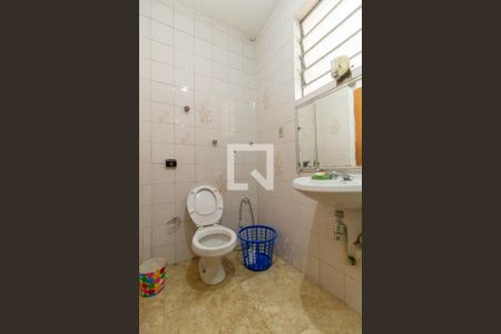 Casa à venda com 180m², 3 quartos e 1 vaga Casa à venda com 180m², 3 quartos e 1 vagaBanheiro da Suíte