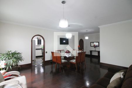 Casa à venda com 400m², 6 quartos e 4 vagasSala de Jantar