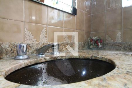 Casa à venda com 400m², 6 quartos e 4 vagasBanheiro 2