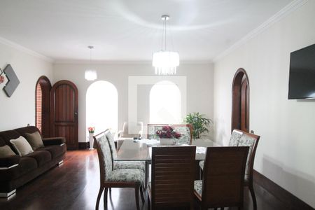 Casa à venda com 400m², 6 quartos e 4 vagasSala de Jantar