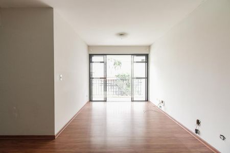 Apartamento à venda com 72m², 3 quartos e 1 vaga Apartamento à venda com 72m², 3 quartos e 1 vagaSala