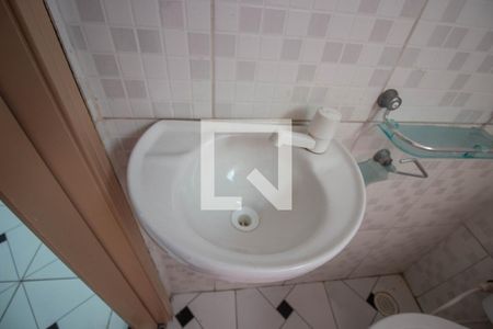 Casa para alugar com 59m², 2 quartos e 1 vaga Casa para alugar com 59m², 2 quartos e 1 vagaBanheiro da Suíte 1