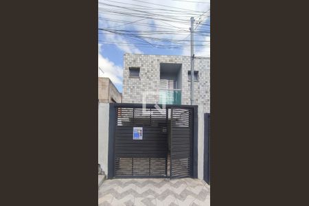Casa para alugar com 59m², 2 quartos e 1 vaga Casa para alugar com 59m², 2 quartos e 1 vagaPlaca na Fachada