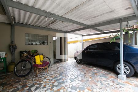 Casa à venda com 500m², 3 quartos e 8 vagas Casa à venda com 500m², 3 quartos e 8 vagasGaragem