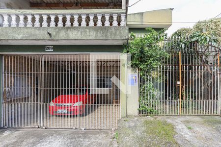 Casa à venda com 225m², 5 quartos e 2 vagasFachada