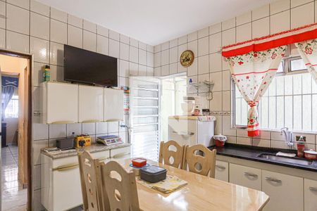 Casa à venda com 225m², 5 quartos e 2 vagasCozinha