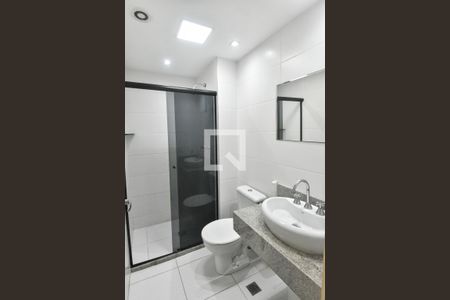 Apartamento à venda com 76m², 3 quartos e 1 vaga Apartamento à venda com 76m², 3 quartos e 1 vagaBanheiro