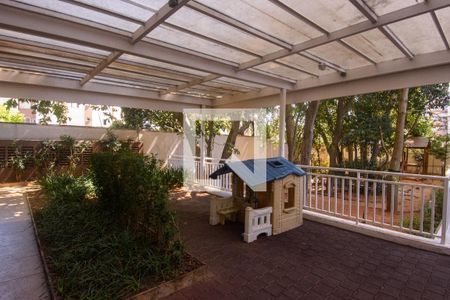 Apartamento à venda com 76m², 3 quartos e 1 vaga Apartamento à venda com 76m², 3 quartos e 1 vagaÁrea comum - Playground