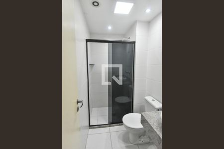 Apartamento à venda com 76m², 3 quartos e 1 vaga Apartamento à venda com 76m², 3 quartos e 1 vagaBanheiro
