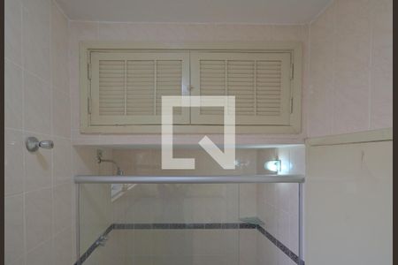Apartamento para alugar com 128m², 3 quartos e 1 vaga Apartamento para alugar com 128m², 3 quartos e 1 vagaBanheiro Social e Suíte (1 banheiro e meio)