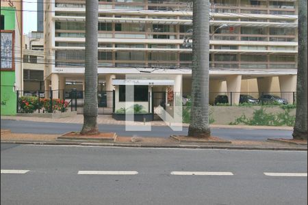 Apartamento para alugar com 128m², 3 quartos e 1 vaga Apartamento para alugar com 128m², 3 quartos e 1 vagaFachada e portaria