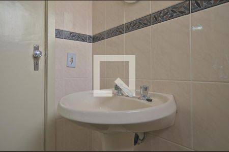 Apartamento para alugar com 128m², 3 quartos e 1 vaga Apartamento para alugar com 128m², 3 quartos e 1 vagaBanheiro Social e Suíte (1 banheiro e meio)