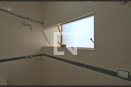 Apartamento para alugar com 128m², 3 quartos e 1 vaga Apartamento para alugar com 128m², 3 quartos e 1 vagaBanheiro Social e Suíte (1 banheiro e meio)