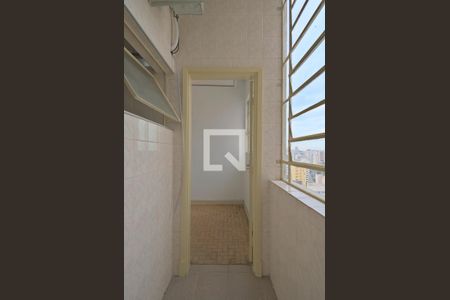Apartamento para alugar com 128m², 3 quartos e 1 vaga Apartamento para alugar com 128m², 3 quartos e 1 vagaDependência de serviço