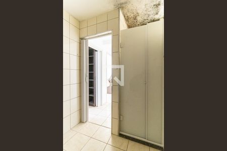 Apartamento à venda com 93m², 2 quartos e sem vagaBanheiro - Box