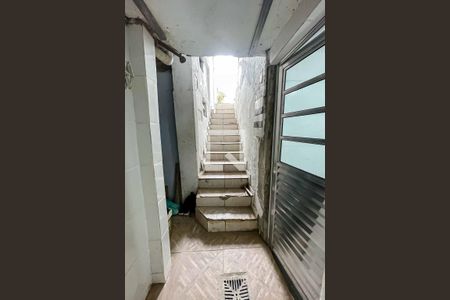 Casa para alugar com 15m², 1 quarto e sem vagaÁrea de Serviço