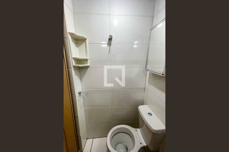 Banheiro de casa para alugar com 1 quarto, 15m² em Lauzane Paulista, São Paulo