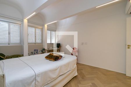 Apartamento à venda com 347m², 4 quartos e 4 vagasSuíte 3