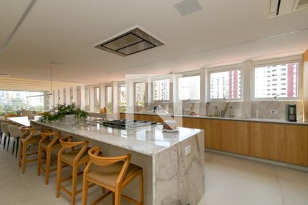 Apartamento à venda com 347m², 4 quartos e 4 vagasCozinha