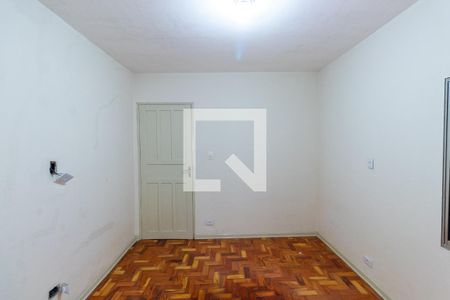 Quarto de casa para alugar com 1 quarto, 50m² em Parque Maria Luiza, São Paulo