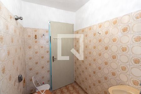 Banheiro de casa para alugar com 1 quarto, 50m² em Parque Maria Luiza, São Paulo