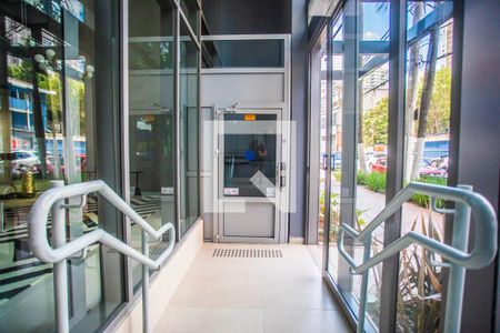 Studio à venda com 27m², 1 quarto e sem vagaHall Social - Rampa para PCD