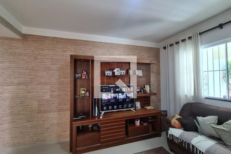 Sala de casa à venda com 3 quartos, 300m² em Chácara Mafalda, São Paulo