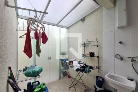 Casa à venda com 300m², 3 quartos e 4 vagas Casa à venda com 300m², 3 quartos e 4 vagasÁrea de Serviço