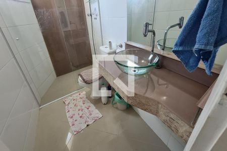 Casa à venda com 300m², 3 quartos e 4 vagas Casa à venda com 300m², 3 quartos e 4 vagasBanheiro da Suíte 3