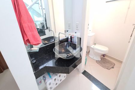 Casa à venda com 300m², 3 quartos e 4 vagas Casa à venda com 300m², 3 quartos e 4 vagasLavabo