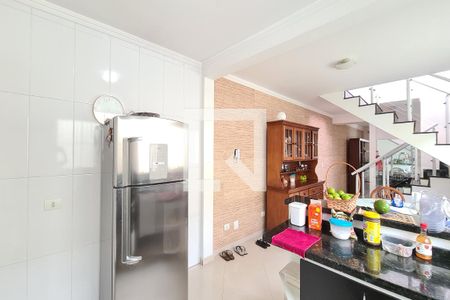 Casa à venda com 300m², 3 quartos e 4 vagas Casa à venda com 300m², 3 quartos e 4 vagasCozinha