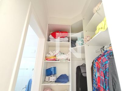 Casa à venda com 300m², 3 quartos e 4 vagas Casa à venda com 300m², 3 quartos e 4 vagasCloset da suíte 3