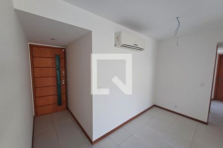 Sala e Hall de entrada de apartamento para alugar com 3 quartos, 110m² em Piratininga, Niterói