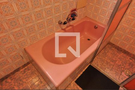 Casa à venda com 200m², 3 quartos e 5 vagasBanheiro 2