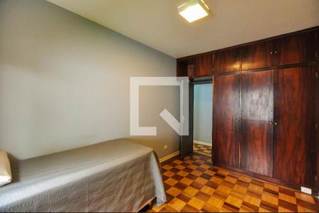 Casa à venda com 200m², 3 quartos e 5 vagasQuarto 3