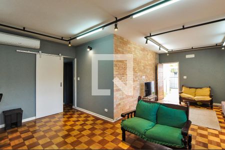 Sala de casa à venda com 3 quartos, 200m² em Vila Madalena, São Paulo