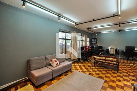 Sala de casa à venda com 3 quartos, 200m² em Vila Madalena, São Paulo