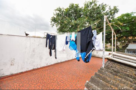 Casa à venda com 200m², 3 quartos e 5 vagasTerraço