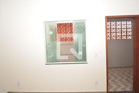 Sala/Cozinha de apartamento para alugar com 2 quartos, 52m² em Vila Valqueire, Rio de Janeiro