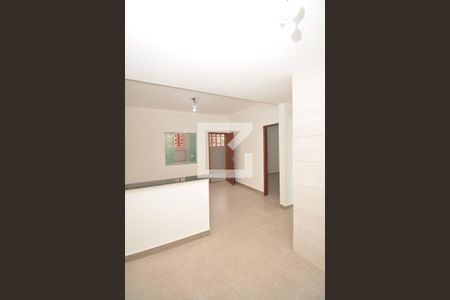 Sala/Cozinha de apartamento para alugar com 2 quartos, 52m² em Vila Valqueire, Rio de Janeiro