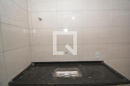 Sala/Cozinha de apartamento para alugar com 2 quartos, 52m² em Vila Valqueire, Rio de Janeiro