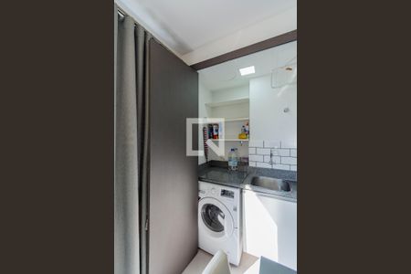 Lavanderia de apartamento à venda com 2 quartos, 48m² em Estância Velha, Canoas