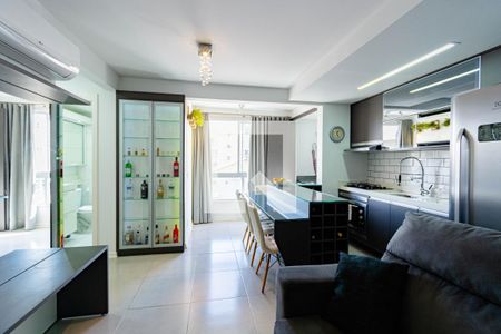 Sala de apartamento à venda com 2 quartos, 48m² em Estância Velha, Canoas