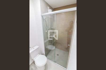 Banheiro de apartamento para alugar com 1 quarto, 25m² em Vila Butantã, São Paulo