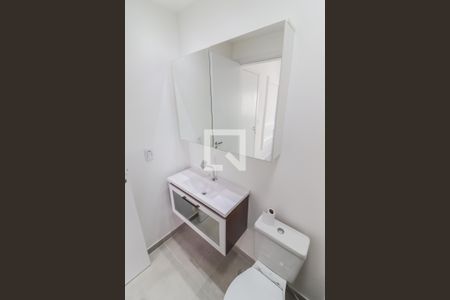 Banheiro de apartamento para alugar com 1 quarto, 25m² em Vila Butantã, São Paulo