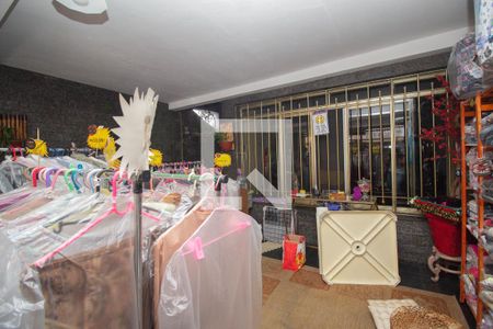 Casa à venda com 160m², 4 quartos e 2 vagasGaragem