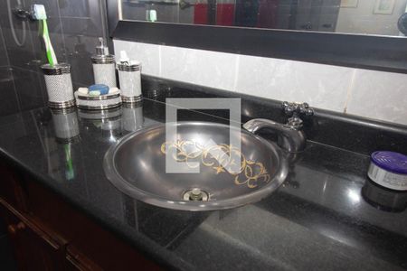 Casa à venda com 160m², 4 quartos e 2 vagasQuarto 2 - Banheiro Suíte 2