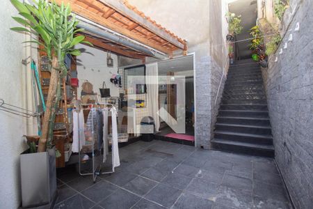 Casa à venda com 160m², 4 quartos e 2 vagasQuintal